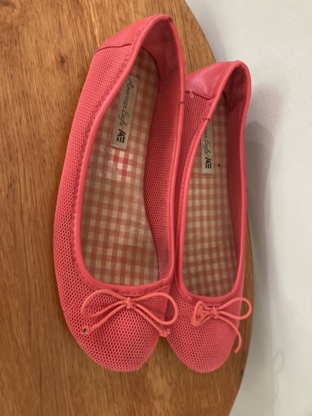 American Eagle Pink Mesh Ballet Flats with Bow — Size 9